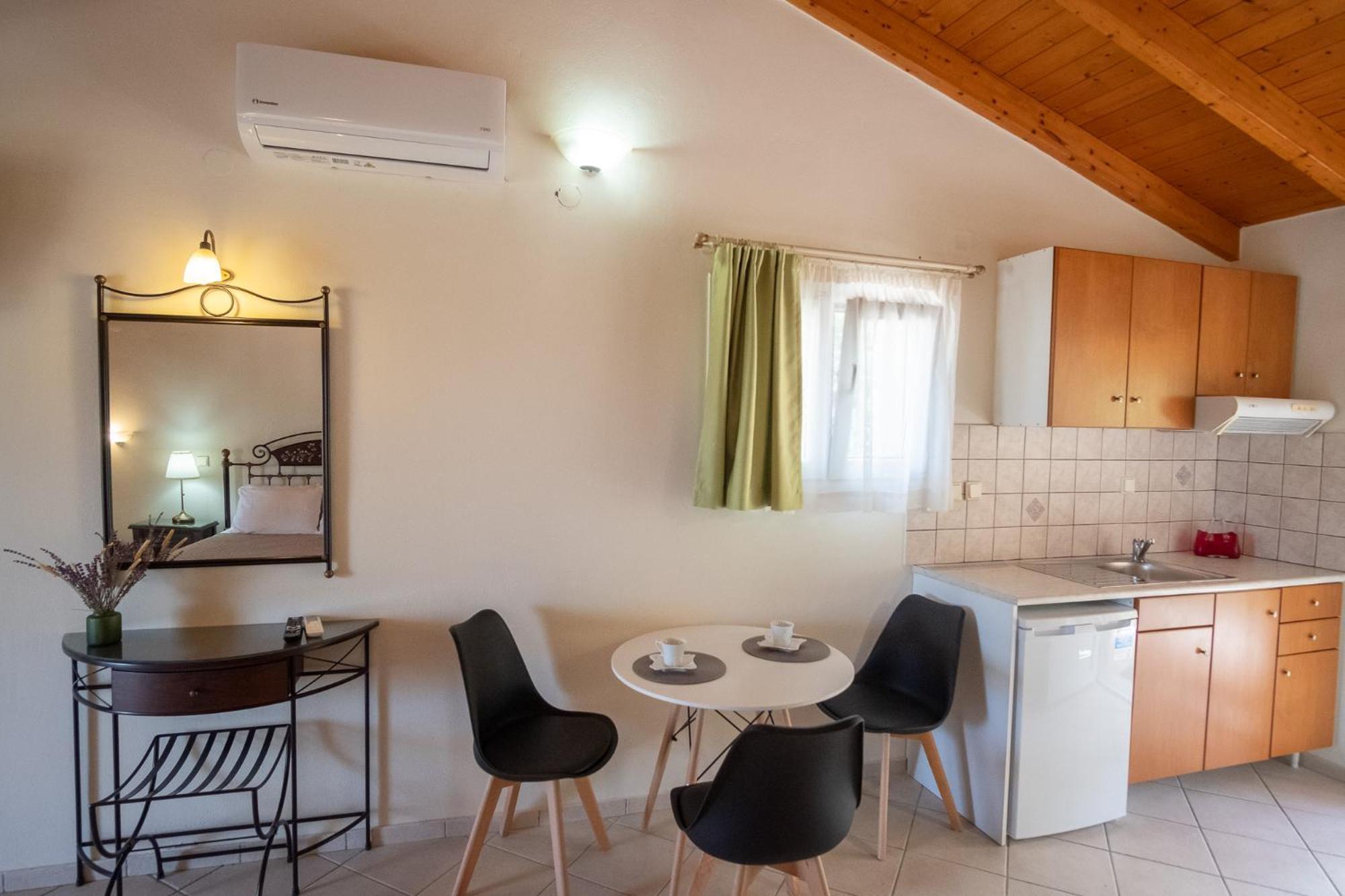 Rousis Studios Parga Extérieur photo